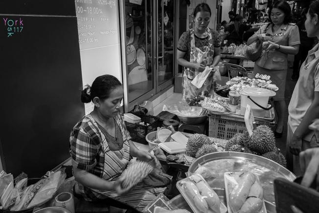 Street food in Bangkok - Taken by Yotpisai